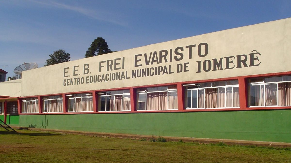 Escola de Educação Básica Frei Evaristo